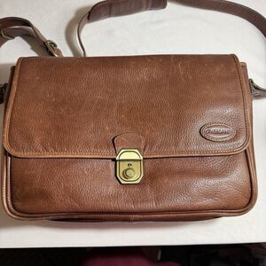 Overland Brown Pebbled Leather Messenger Shoulder Bag Turn Lock Adjustable Strap